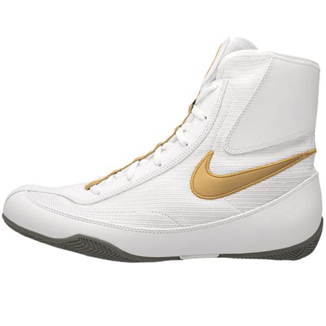 Nike machomai 2 white gold